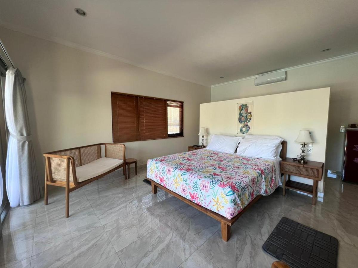 Lunar Dive Resort: Bamboo Villas Kubu Esterno foto