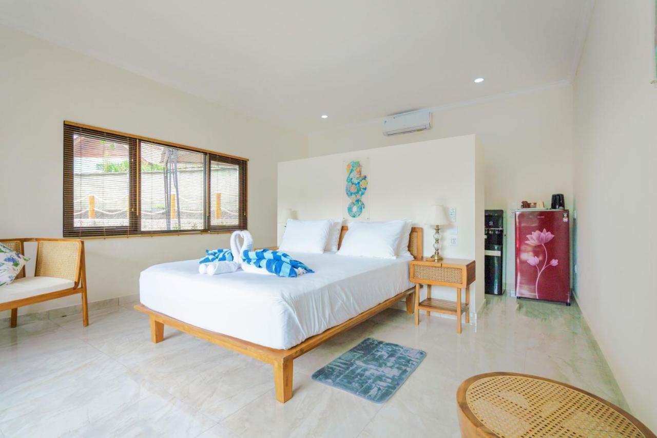 Lunar Dive Resort: Bamboo Villas Kubu Esterno foto
